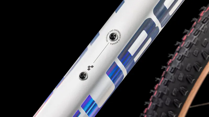 Cube Reaction c:62 Race Mountain Bike in Sleek Grey/Prism-3